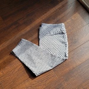 Just Be stretch capris